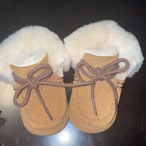 Brand new Ugg booties (unisex)
